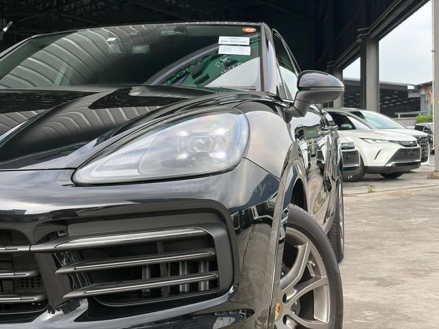 23 Porsche CAYENNE 3.0 Coupé 3.0 Turbo SportCHRONO - 4