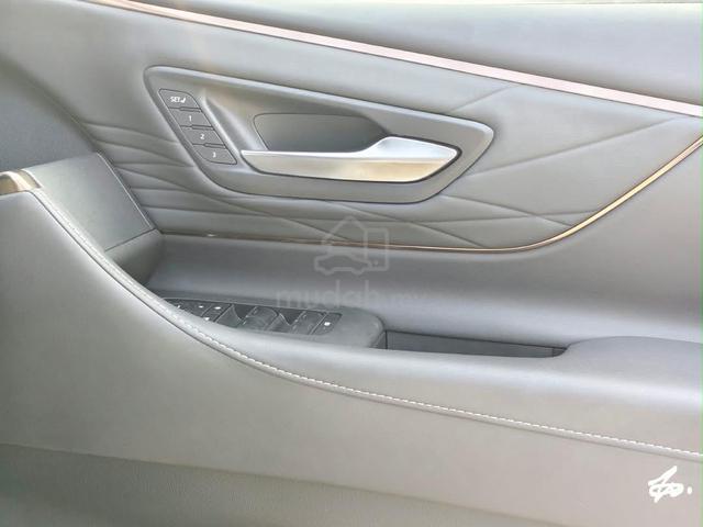 2024 Toyota Alphard Z / 24k KM ONLY . NO SUNROOF - 3