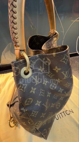 Carousel Image