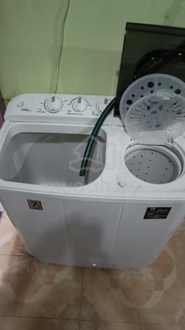 Mesin Basuh Toshiba (Semi-Auto)  - photo 2 of 2
