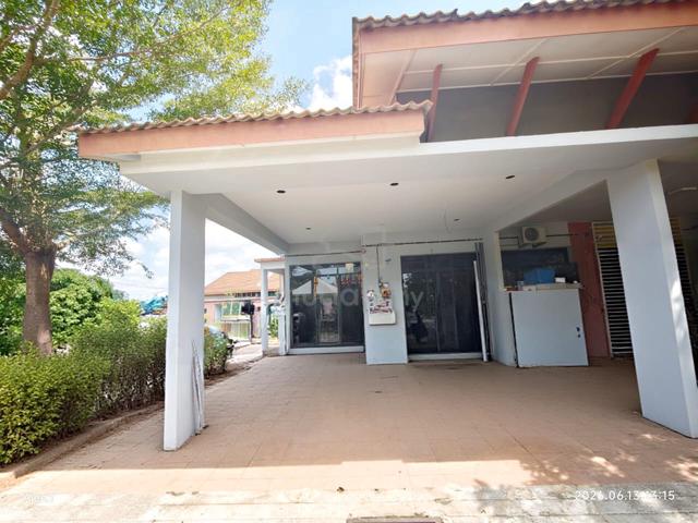 Corner Lot Teres Setingkat Kg Padang Perdana 1