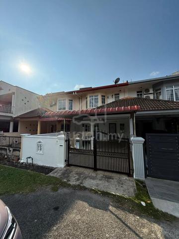 FACING PADANG Taman Merdeka Jaya 2 Storey Terrace House Batu Berendam 1