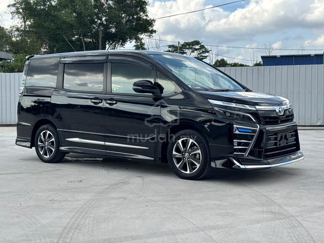 2022 Toyota VOXY 2.0 ZS KIRAMEKI III 2PD 7STR 34K - 1