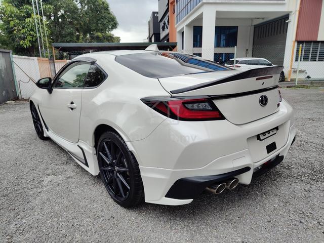 2022 GR Package 5A 19kKM Toyota GR86 2.4 RZ (M) - 3