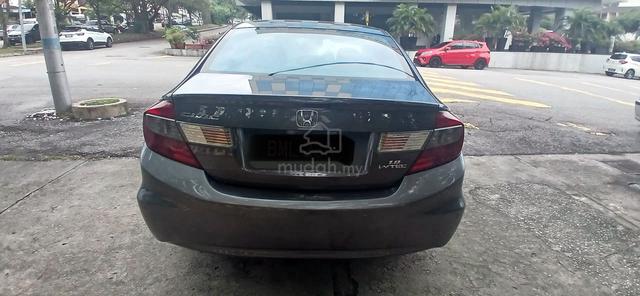 2014 Honda CIVIC 1.8 S (A) - 4