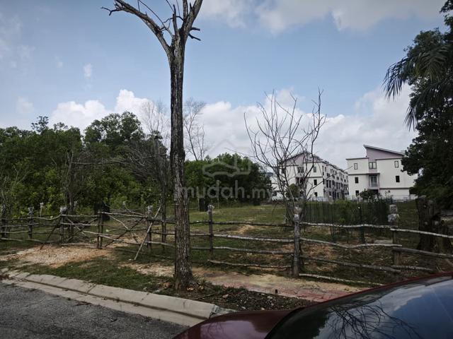 Tanah Banglo Tepi Taman IOI Bandar Puteri Sek7 Bukit Mahkota Bangi 1