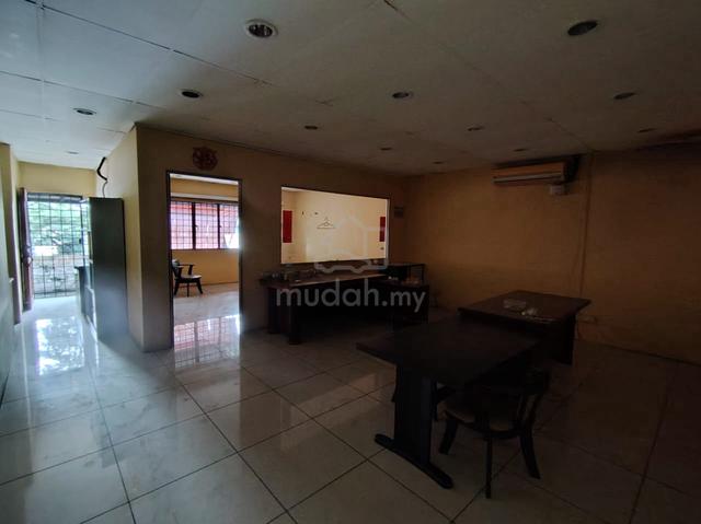 Selayang Batu Caves (1.5 Storey/24x90/Good Condition/With Office/Ready 1