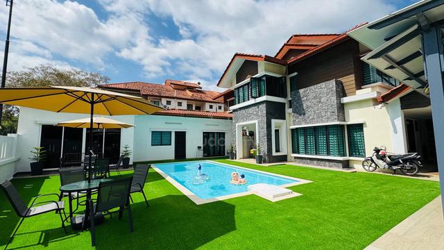 SWIMMING POOL FREEHOLD 4800ft 2 Storey House Alam Sari Bangi 1