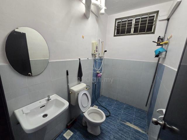 Indah Court Apartment (Bukit Indah) 1
