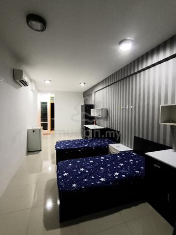 Kampus West City 1