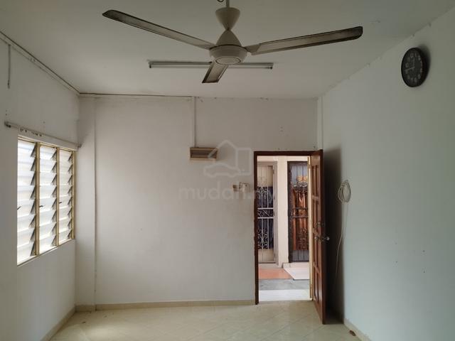 Pangsapuri Puchong Utama Court 2 1