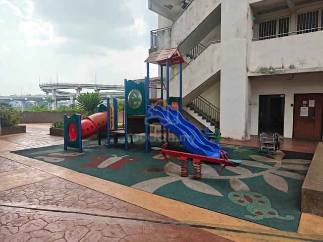 Near MRT Surian / Sunway Giza Mall / PJ Science Park @ Cova Villa 1