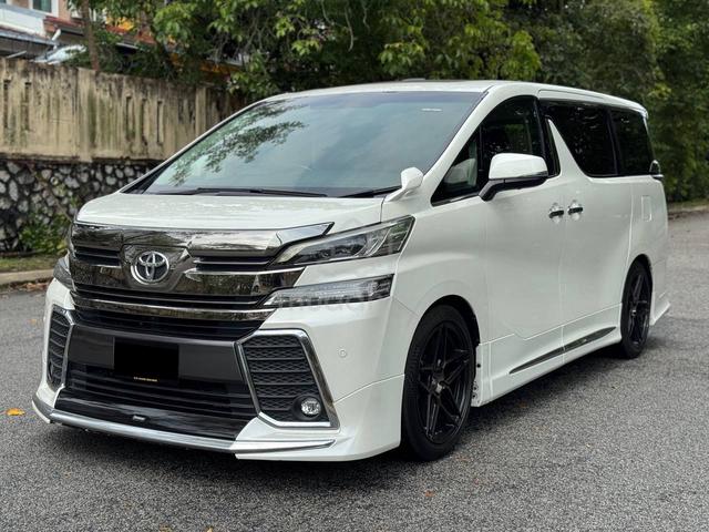 Toyota Vellfire 2.5 ZG Edition