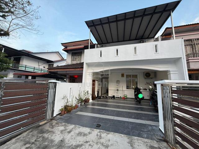 【Fully Renovated】Bukit Indah Double Storey 20x70 Near CIQ Tuas 1