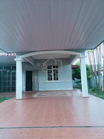 Fifth Room 1