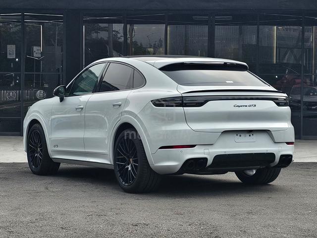 2022 Porsche CAYENNE 4.0 Coupe GTS V8 (Grade 5A) - 2