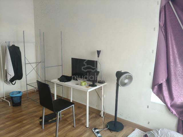 Partially Furnished Kuala Lumpur Taman Melawati Room For Rent 1