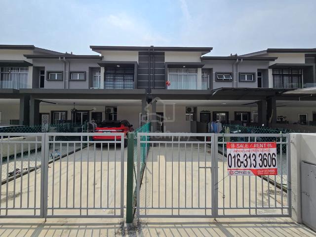 Townhouse, Laman Aman Murni, Seksyen U15 Shah Alam 1