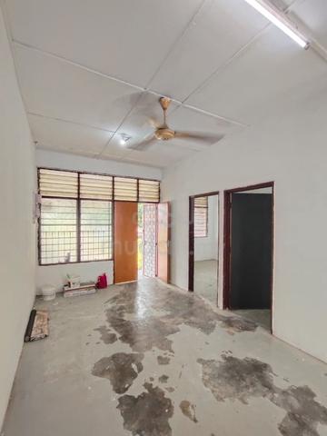 【 MURAH MURAH 】Taman Ria - Single Storey Terrace House FOR RENT 1