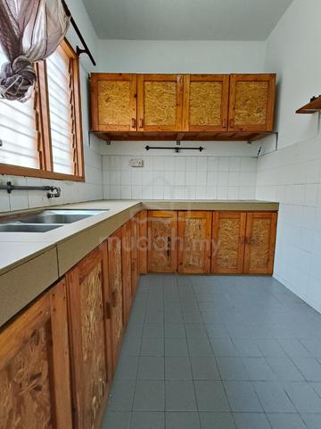 Rumah Cantik 2 Tingkat, Bukit Rahman Putra, Sungai Buloh 1