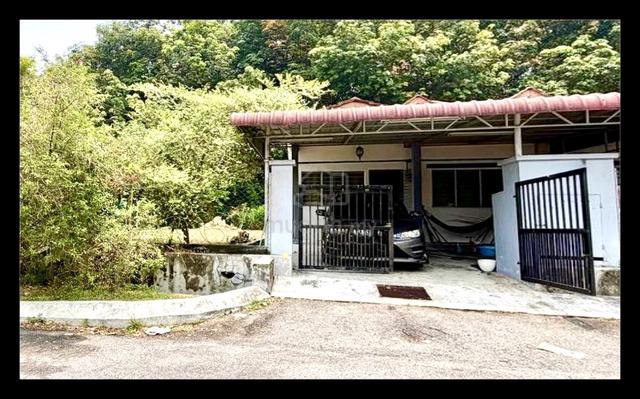 BOOKING 1K🔥 NEGO CORNER LOT 1 Storey Taman Desa Kenangan 2 Semenyih 1