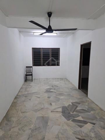 Taman Pinggiran Delima Flat 1
