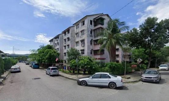 Flat Taman Mewah 1