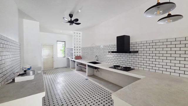 Sendayan Resort Home Renovated 2 storey Superlink for sales 1
