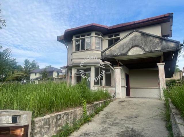 Corner Double Storey Bungalow 10000sqft Prima Beruntung 1
