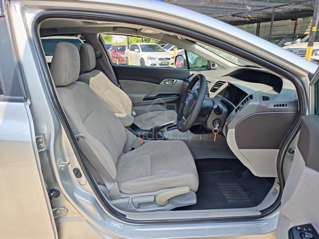 2014 Honda CIVIC FB 1.8 (AUTO) - 4