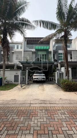 Facing Open 2.5 storey Putra Murni Putra Heights Subang Jaya 1