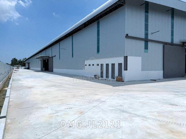 FOR RENT 大型工业厂房 industrial warehouse factory Telok Panglima Garang 1