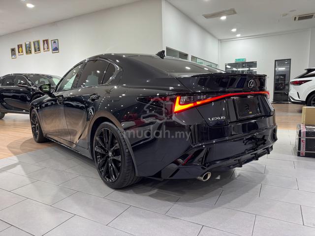 BLACK MAMBA 2022 Lexus IS300 2.0 F-SPORT OFFER (A) - 2