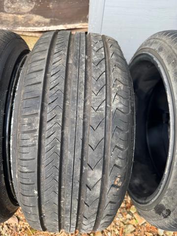 Tyre with Rim - photo 5 of 6