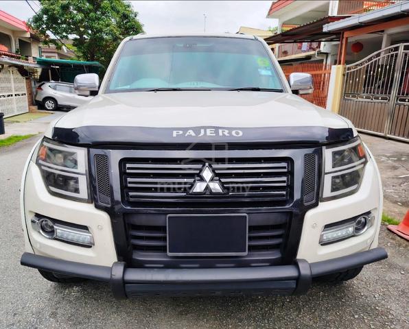2010 Mitsubishi PAJERO 3.8 EXCEED (A) - 1