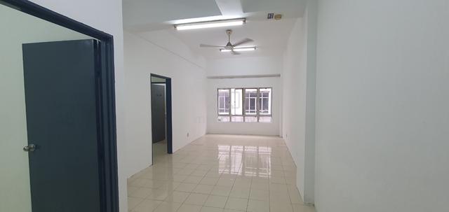 Dataran Otomobil Apartment 1