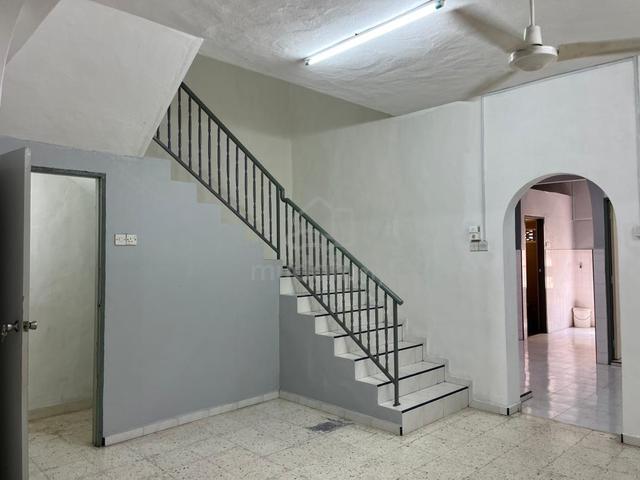 2 Storey Terrace, Taman Dahlia, Raja Uda 1