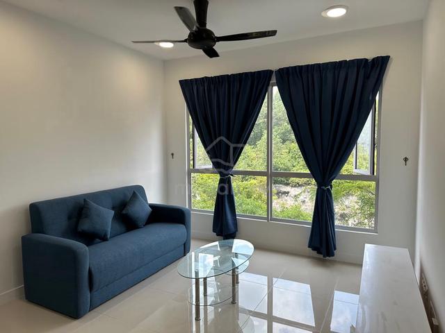 Emerald Hills 1