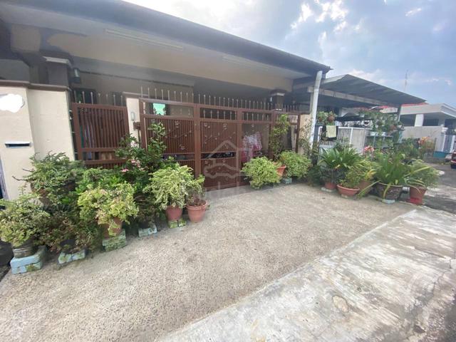 FACING OPEN DEKAT SURAU Single Storey Terrace Taman Bukit Mewah Kajang 1