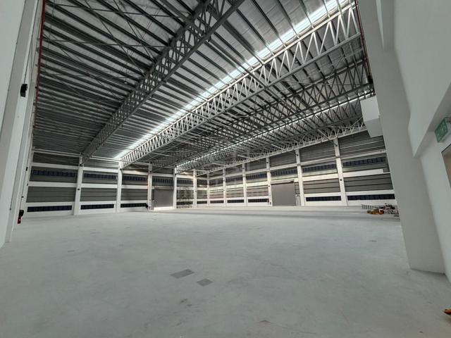For Rent Corner Unit Twin Factory Elmina East Industrial Park, Elmina 1