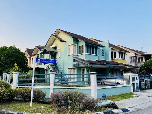 SPACIOUS Corner Lot & WELL Maintained House Aman Perdana, Klang 1