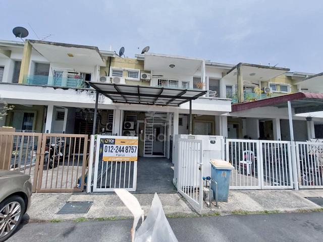 Lower unit townhouse, facing playground @ Bandar Saujana Putra 1