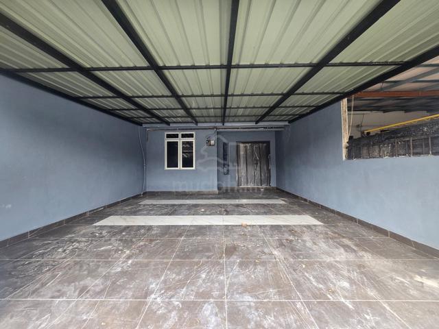Taman Kelab Tuanku Mambau Freehold 1Storey Terrace Renovated 1