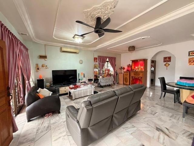 AAA Taman Sri Skudai Double Storey Terrace CORNER Renovated 1