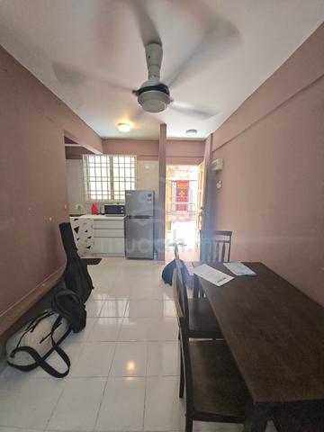 Pinang Emas Flat 1