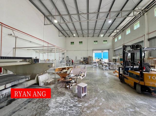 1.5 Storey Semi Detached Factory For Rent At Bukit Minyak 1