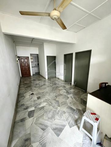 Taman Daya Shop Apartment 1