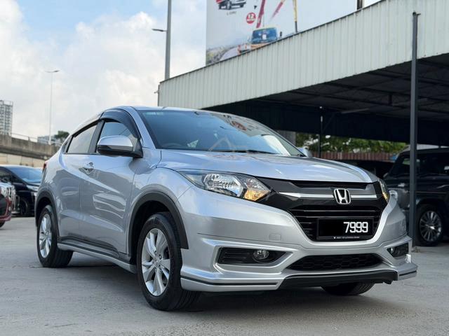 KEYLESS ENTRY FABRIC SEAT 2015 Honda HR-V 1.8 E - 1