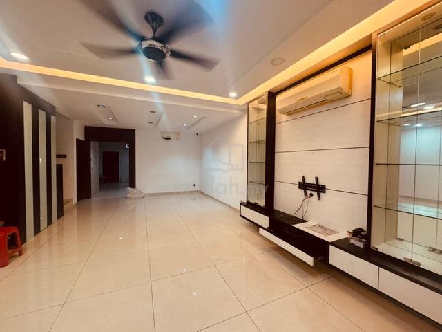 Move In Condition 2.5 storey at Bkt Tinggi 2, A good place for family 1