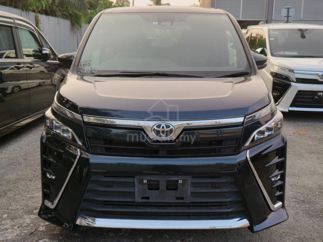 2022 Toyota VOXY 2.0 ZS (A) - 5